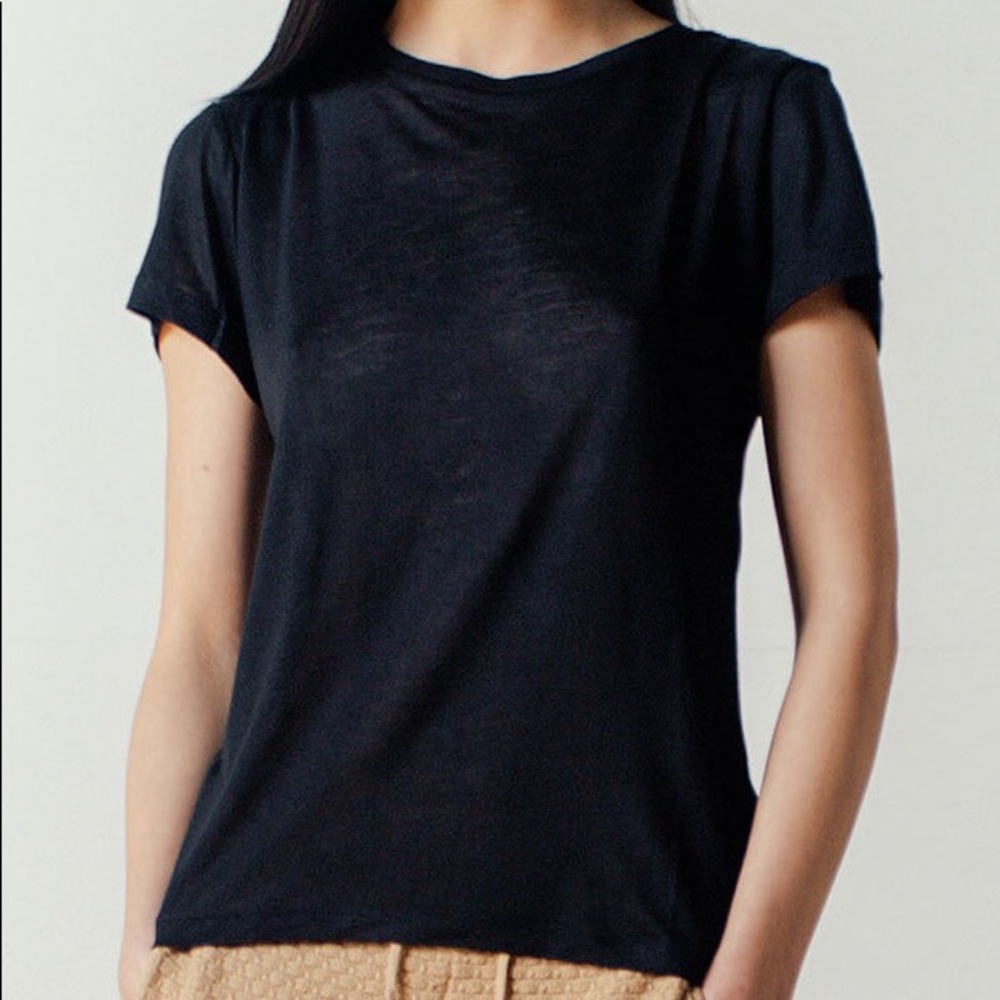 BASE RANGE Black T-shirt